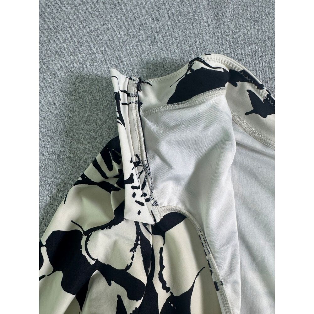 O’Neill Women’s Floral Surf Suit One Piece Swimsuit L Black White Long Sleeve - Picture 5 of 12